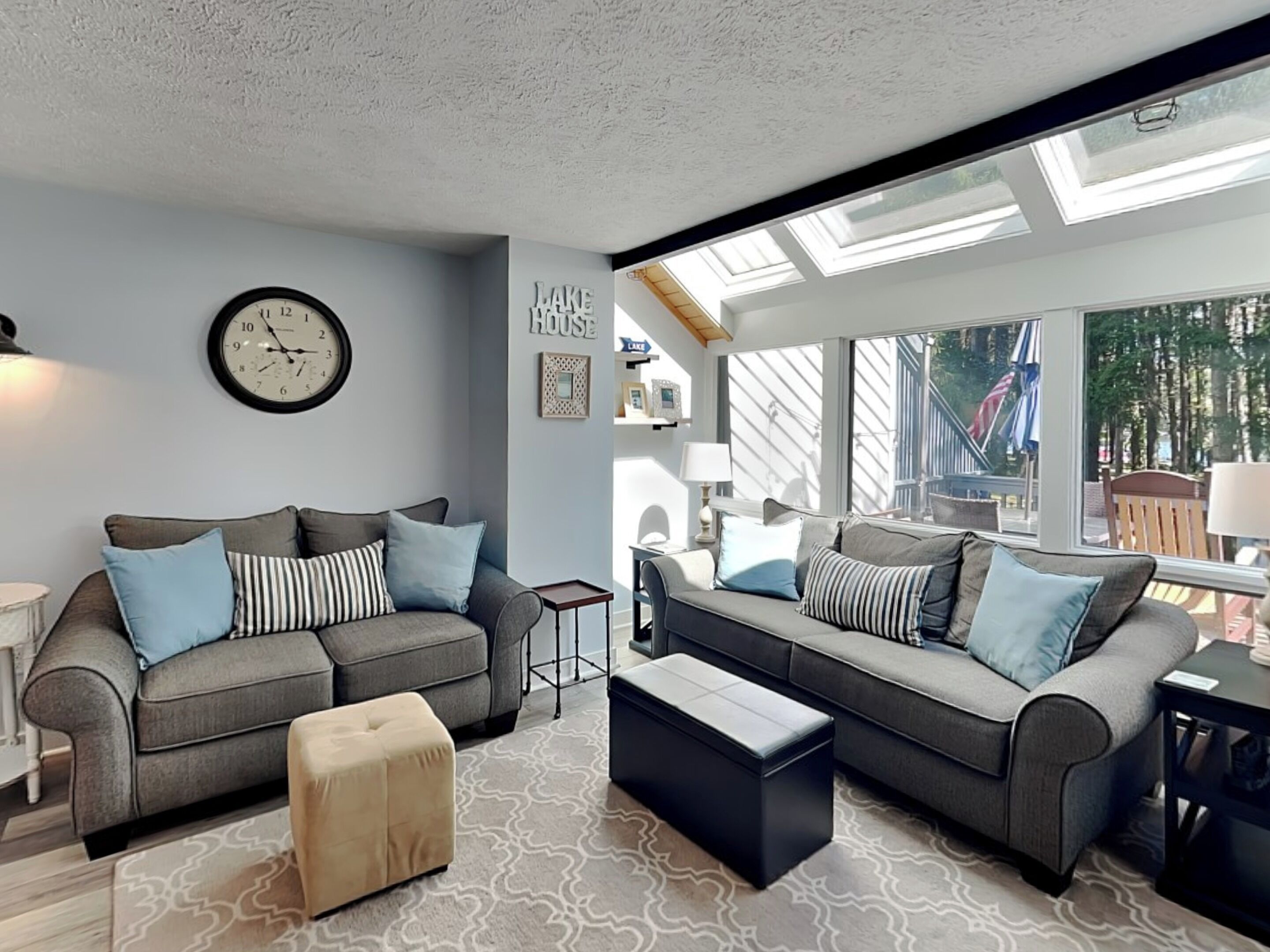 Studio (3 Bedrooms) | Bagian depan properti