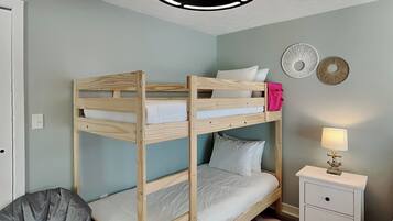 Studio (3 Bedrooms) | Property amenity