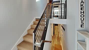 Studio (3 Bedrooms) | Property amenity