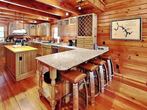 Talo (5 Bedrooms) | Majoituspaikan mukavuudet