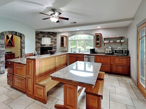 House (3 Bedrooms) | Property amenity