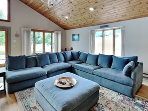 House (3 Bedrooms) | Property amenity