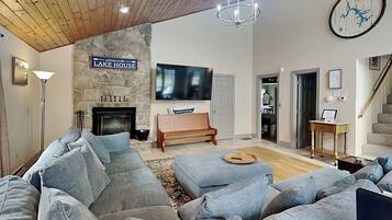 House (3 Bedrooms) | Property amenity