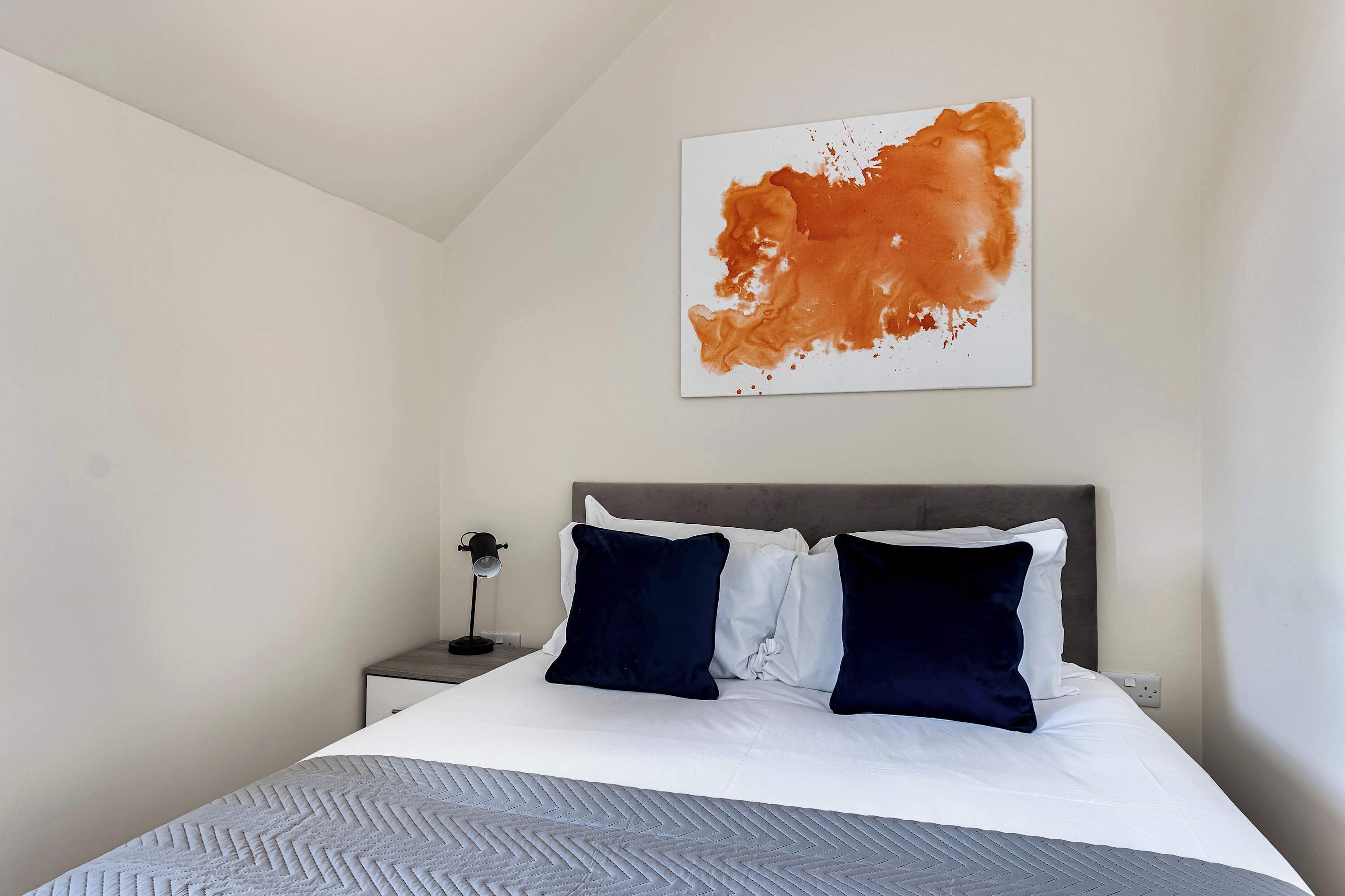 1 bedroom, desk, iron/ironing board, WiFi