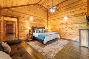 6 bedrooms, iron/ironing board, free WiFi, bed sheets