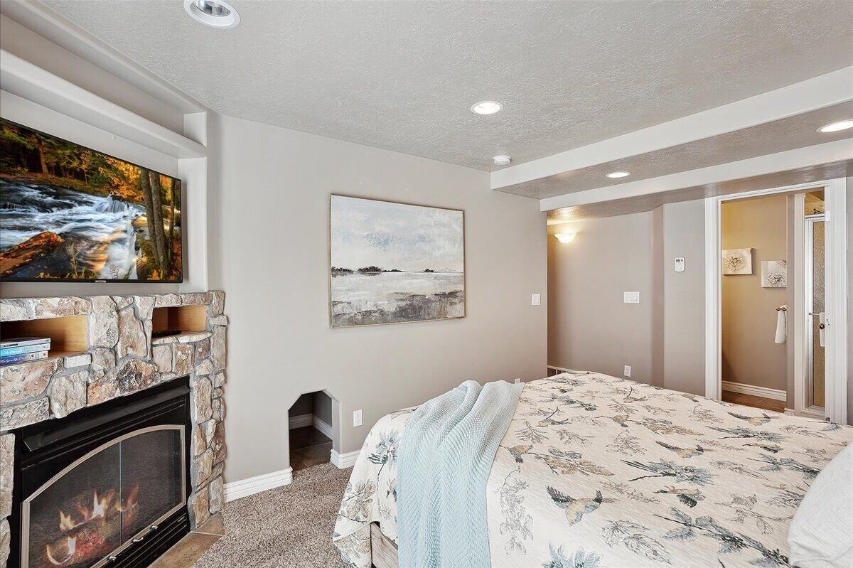 4 chambres, fer et planche à repasser, lit parapluie, Wi-Fi gratuit