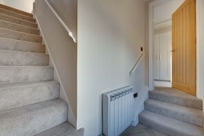 Interior - Modern stone cottage just 20 meters from the beach in Seahouses (Northumberland)