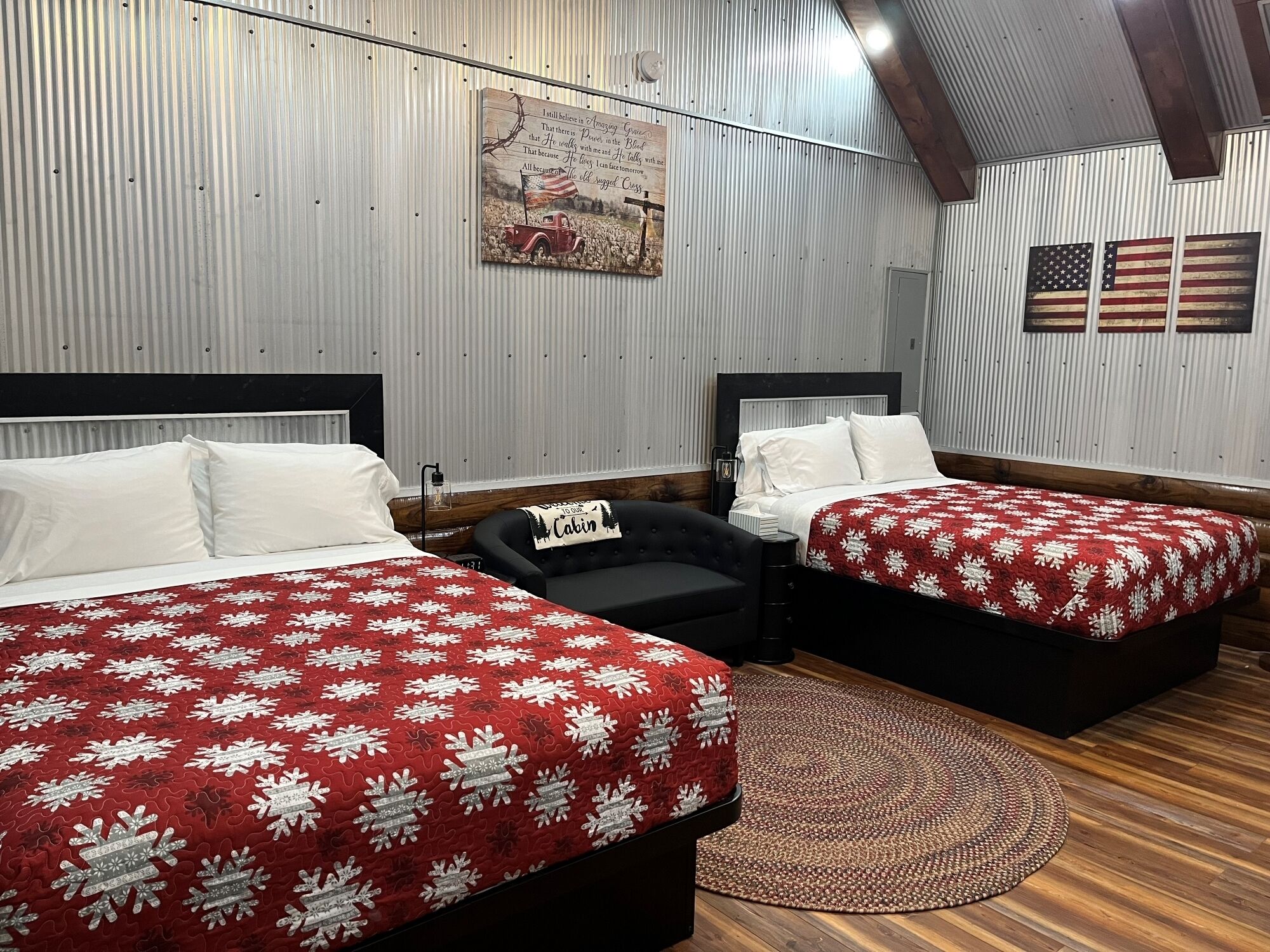 Hytte - 2 queensize-senge - tekøkken | Gratis Wi-Fi, sengetøj