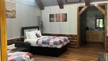 Cabin, 2 Queen Beds, Kitchenette | Free WiFi, bed sheets