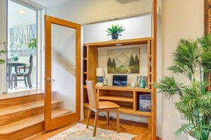 Interior - New Lakefront Escape | Kayak, Patio & MiniGolf (Columbia)