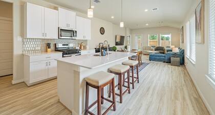 Serene 4BR Retreat at Lake Conroe