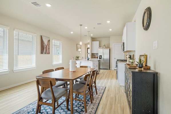 Dining - Serene 4BR Retreat at Lake Conroe (Montgomery)