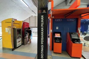 Interior - The Establishment Menara Teguh Bangsar Menara UOA KL Sentral (Kuala Lumpur)