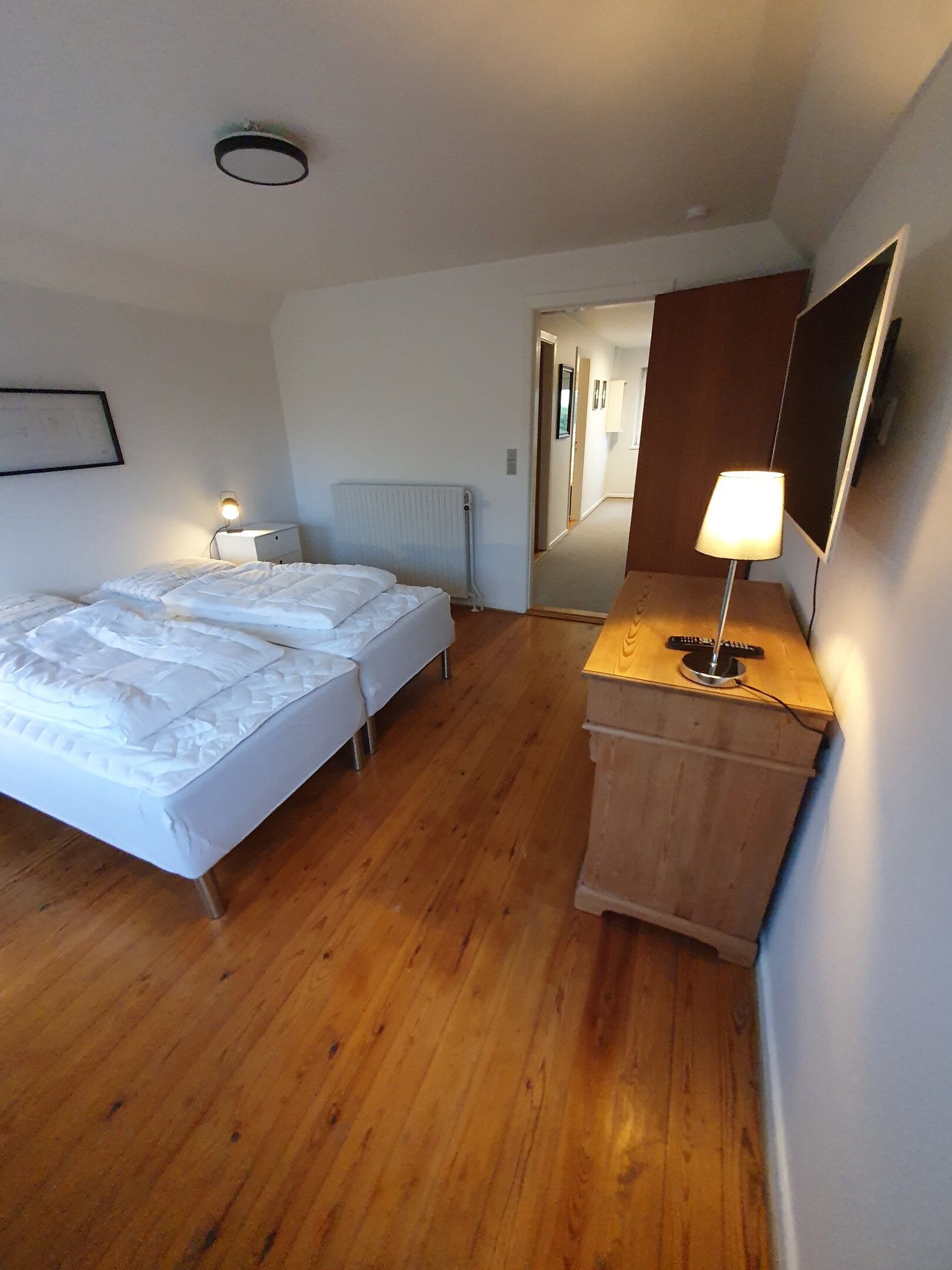 3 bedrooms, iron/ironing board, free WiFi