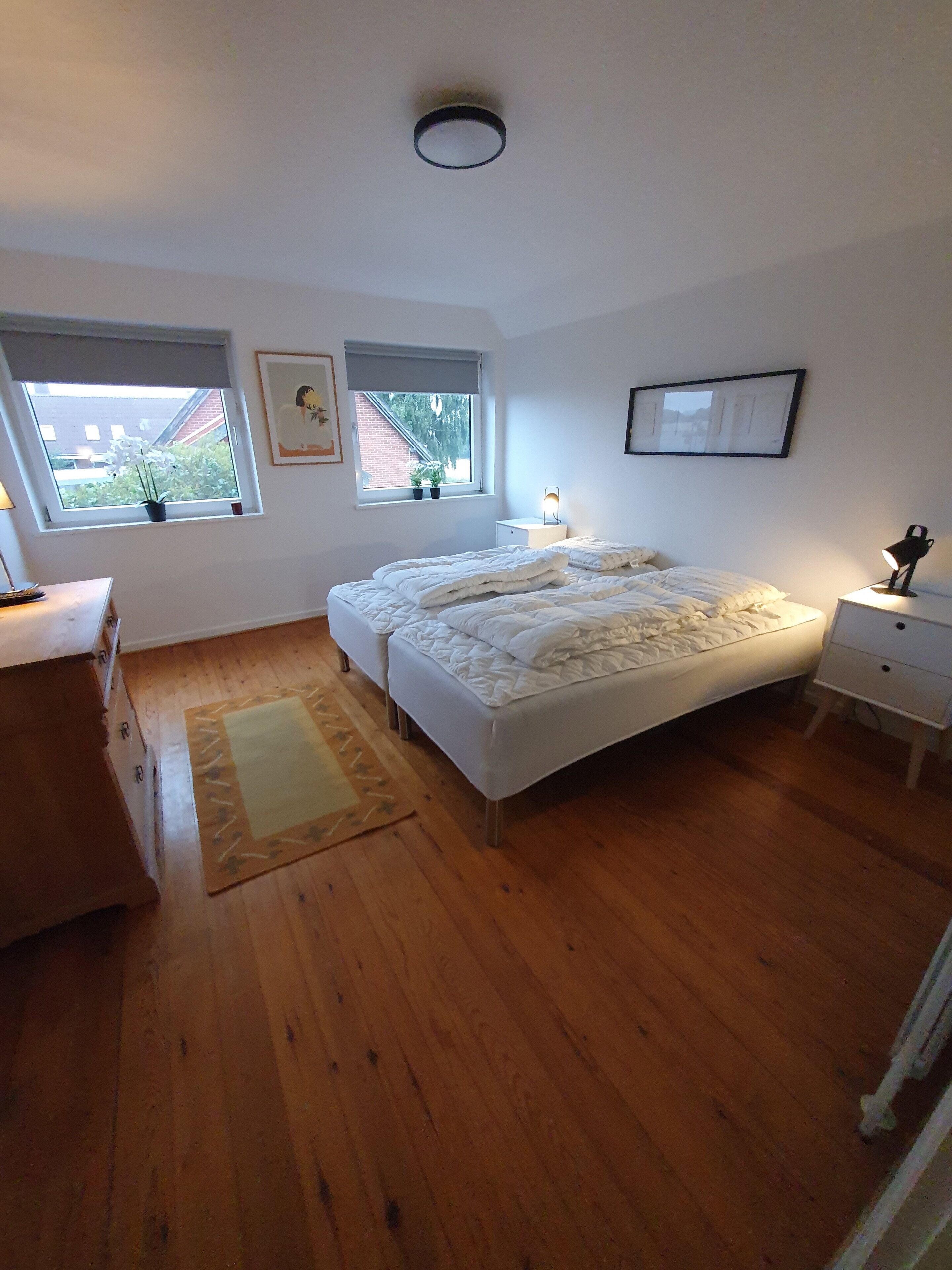 3 chambres, fer et planche à repasser, Wi-Fi gratuit