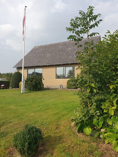 Lovely holiday home with views of fields