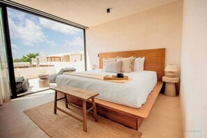 3 bedrooms, iron/ironing board, internet, bed sheets