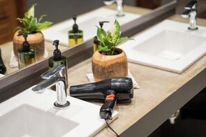 Room - Bunkbed Hostel (Bangkok)