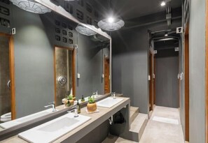 Room - Bunkbed Hostel (Bangkok)