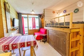 Tabla de planchar con plancha