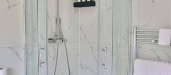 Modern 3BR | Near Mote Park | Wi-Fi & Free Parking