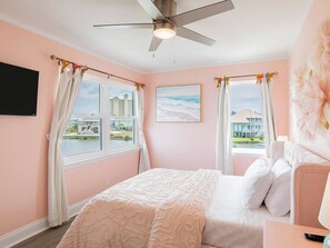 5 bedrooms, WiFi, bed sheets