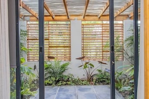 Interior - The Otters Oarsman / Stanford Riverside Retreat (Stanford)