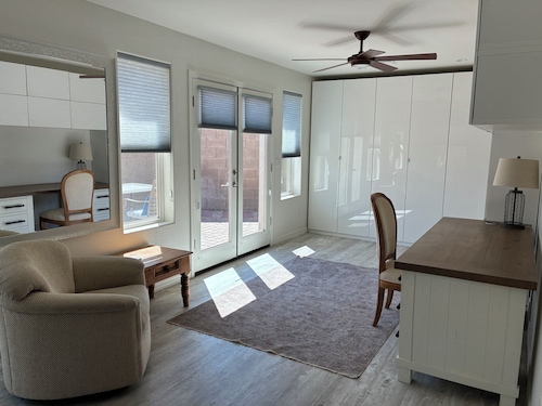 Charming 1-bedroon Guest House