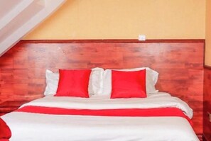 1 bedroom, bed sheets