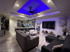 Smart TV - Family home w/Outdoor Dining (Weslaco)