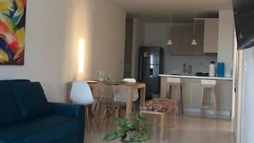 Comfort Apartment, Sea View | Living area