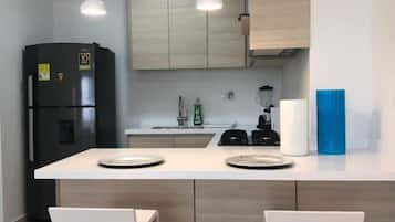 Comfort Apartment, Sea View | Private kitchen