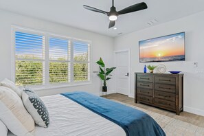 2 bedrooms, iron/ironing board, WiFi