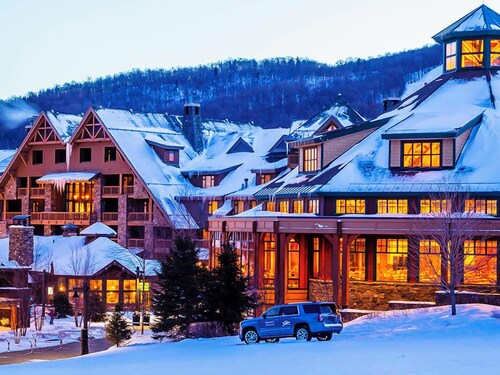 1326 Studio Last Run Lodge | Spruce Peak Lodge | Mountain Views @ The Stowe Mountain Resort