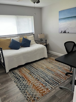 2 bedrooms, iron/ironing board, WiFi, bed sheets - Most beautiful street and area in Cocoa Beach - Private Boat Pier!! (Cape Canaveral)
