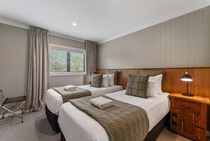 2 室のベッドルーム、アイロン / アイロン台、WiFi、ベッドシーツ