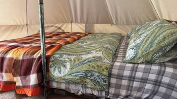 1 habitación y ropa de cama