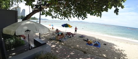 Apartment, 1 Bedroom, Accessible, Smoking | Beach