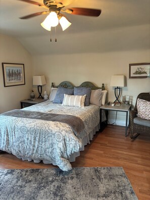 Iron/ironing board, WiFi, bed sheets - Charming 2-bedroom apartment in marvelous Bloomer,WI.   On Lake Como. (Bloomer)