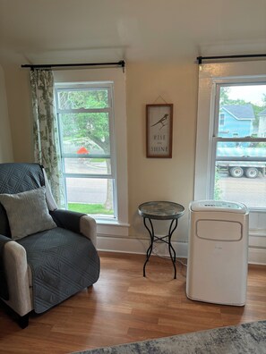 Interior - Charming 2-bedroom apartment in marvelous Bloomer,WI.   On Lake Como. (Bloomer)