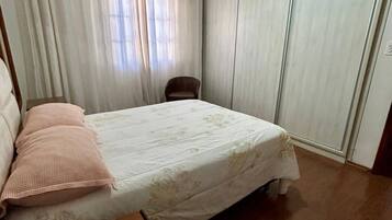 3 bedrooms, iron/ironing board