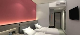 万鸦老艾玛利斯酒店