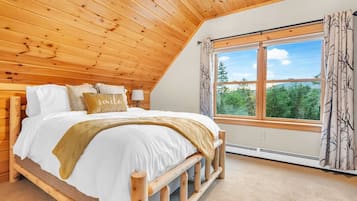 3 bedrooms, desk, travel cot, free WiFi