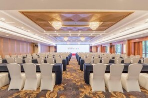 Ballroom - USUM International Hotel (Chongqing)