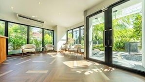 Ảnh chưa phân loại, 3 trong số 79 ảnh, nút