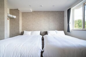 Iron/ironing board, free WiFi - MKS202 (Asahikawa)