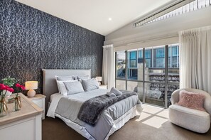3 bedrooms, iron/ironing board, travel crib, WiFi