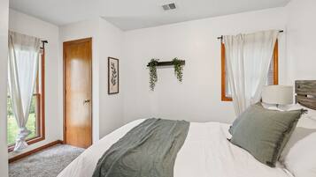 1 camera, ferro/asse da stiro, Wi-Fi gratuito, lenzuola