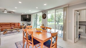 Unclassified image, 3 of 35, button - Mtn Views & Outdoor Space: Palm Springs Retreat! (Palm Springs)
