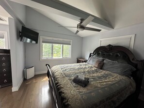 4 bedrooms, WiFi, bed sheets